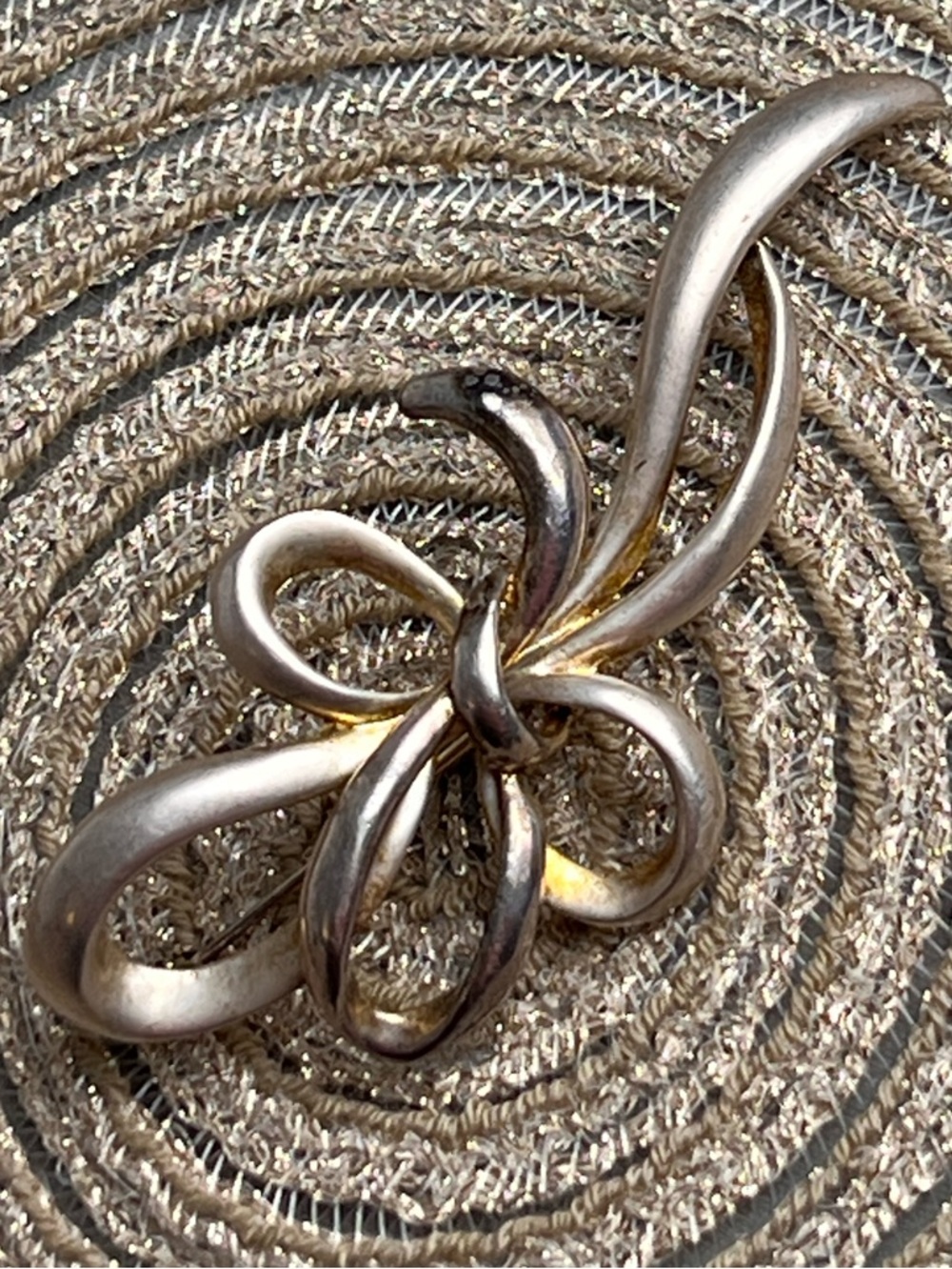 Vintage Abstract Ribbon Swirl Brooch Silver Gold Tone Sculptural Statement Pin
